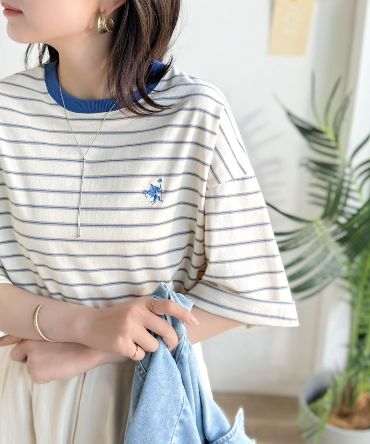 《JaVaジャバコラボ》着回し自在で日常に馴染む♪ 胸刺繍マルチボーダーアソートTシャツ jv1330097