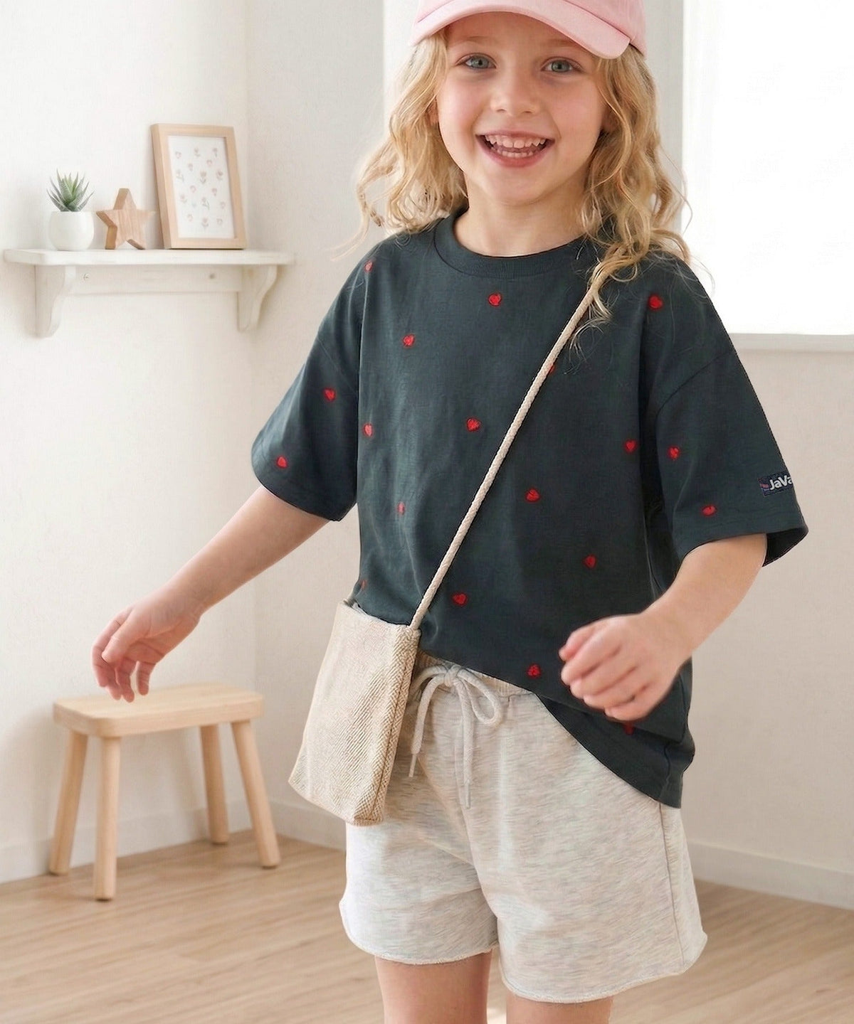 【キッズ】《JaVaジャバコラボ》親子お揃い リンクコーデできちゃう！ミニハート刺繍Tシャツ（半袖） jk1010470