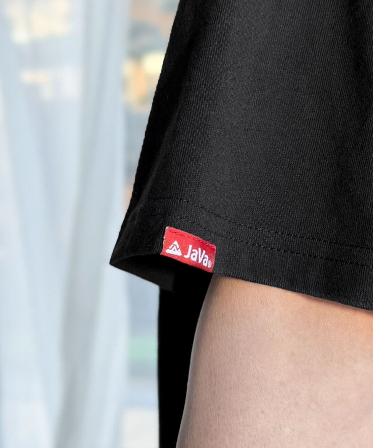 《JaVaジャバコラボ》遊びゴコロを着こなす。綿100％ 前後ランダムロゴ刺繍 オーバーサイズTシャツ（半袖） jo1320012