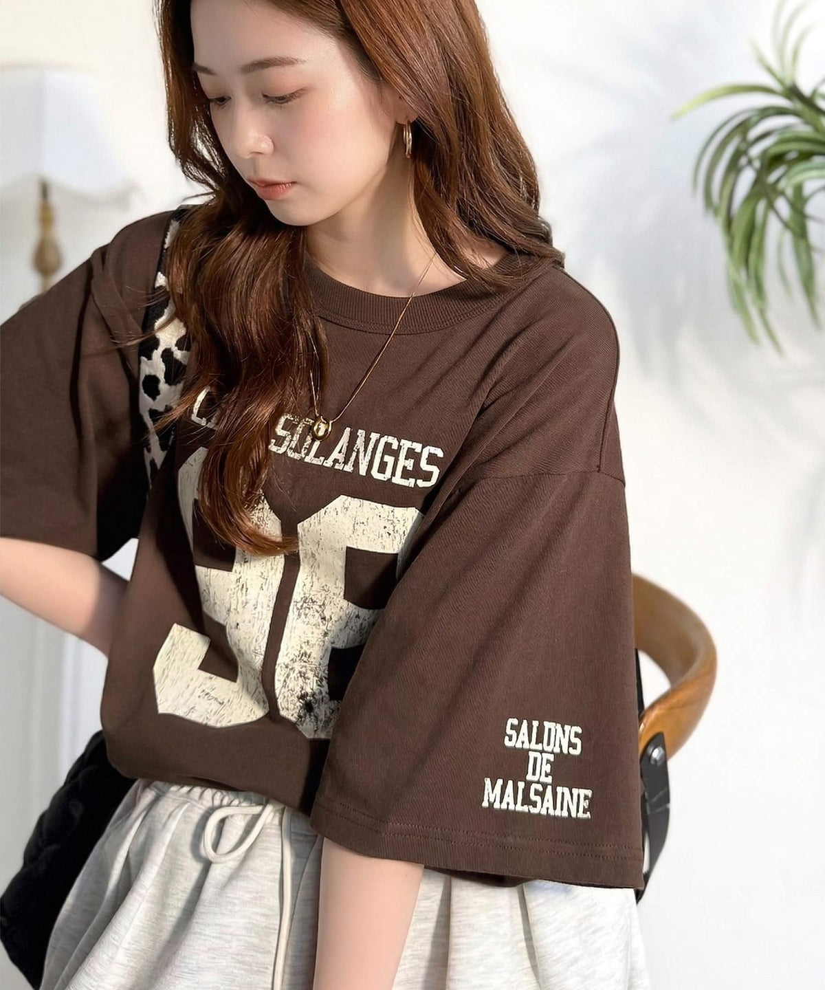 《JaVaジャバコラボ》大人のカジュアルスタイルを格上げ。綿100%ナンバリングTシャツ (半袖) jv1330096