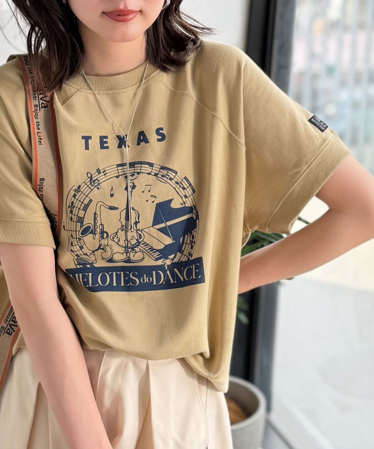 《JaVa ジャバコラボ》目を奪う、こなれ感。古着デザイン風ミュージックプリントTシャツ(半袖) jv1330086