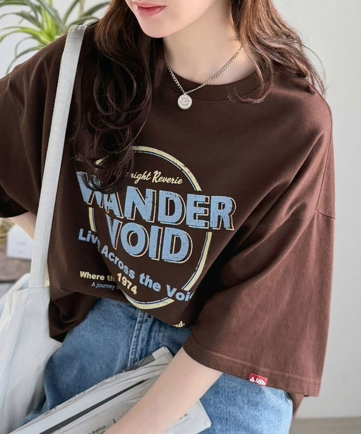 《JaVaジャバコラボ》配色で遊ぶ！大人カジュアルの決定版。綿100％ツアーロゴTシャツ (半袖) jv1329087