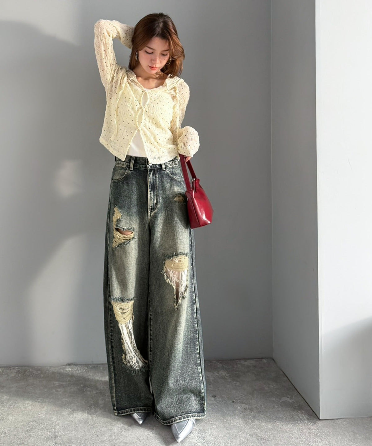 【mily bilet】ラフに可愛く、ちょっと大胆。ダメージレースデニムパンツ（ワイド） mi0909022