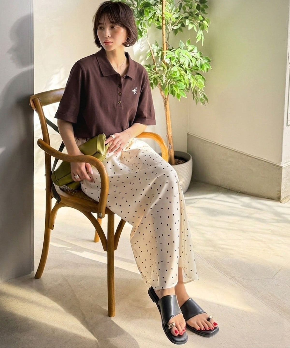 さらっと涼しい大人ポロ。大人のきれい見え◎イージーケアワンポイント胸刺繍ポロ衿プルオーバー（半袖） ce1020353