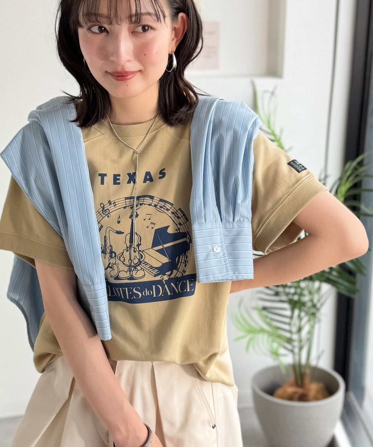 《JaVa ジャバコラボ》目を奪う、こなれ感。古着デザイン風ミュージックプリントTシャツ(半袖) jv1330086