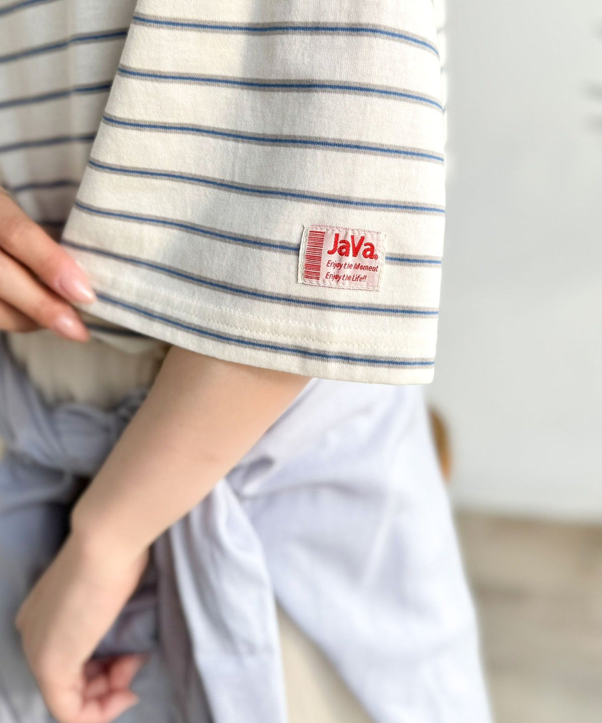 《JaVaジャバコラボ》着回し自在で日常に馴染む♪ 胸刺繍マルチボーダーアソートTシャツ jv1330097