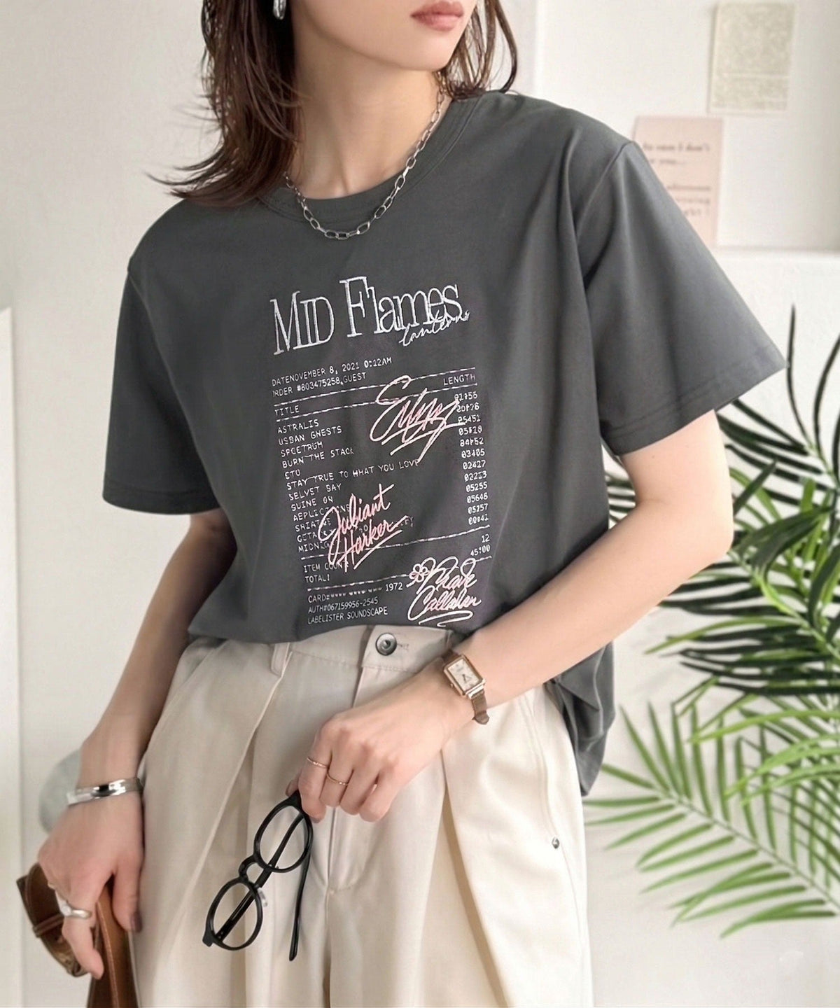 【接触冷感機能付き】遊びゴコロをくすぐる。筆記体サイン調ロゴ刺繍Tシャツ（半袖） ce1260551