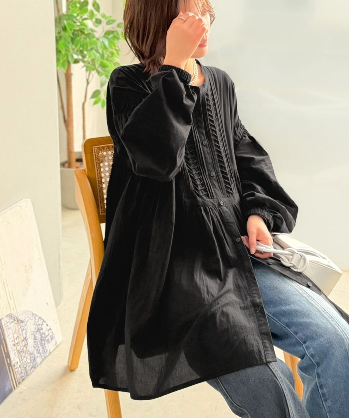 【Classical Evon】表情豊かなディテールが、ナチュラルかつ洗練された印象に。変形ピンタックチュニック ev1070229