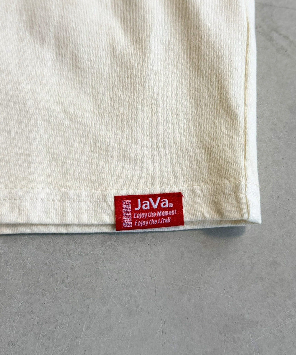 【キッズ】《JaVaジャバ コラボ》綿100％親子リンクコーデも楽しめる！こなれ感抜群のピグメントT。JAVAピグメントツアーロゴビッグTシャツ jk1029024