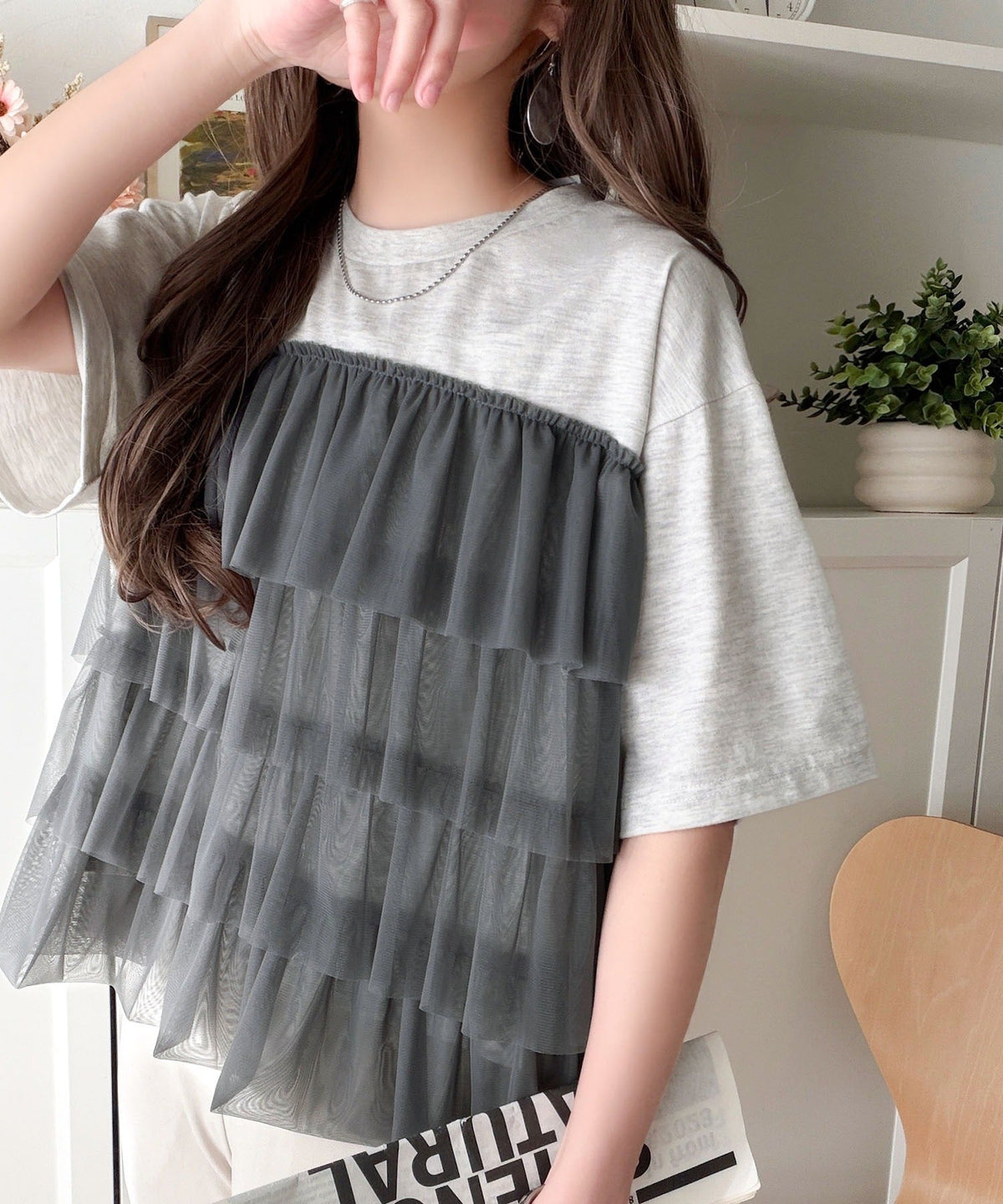 重ねてる風、が今っぽい。ビスチェ風チュールフリルドッキングTシャツ（半袖） ce1010572