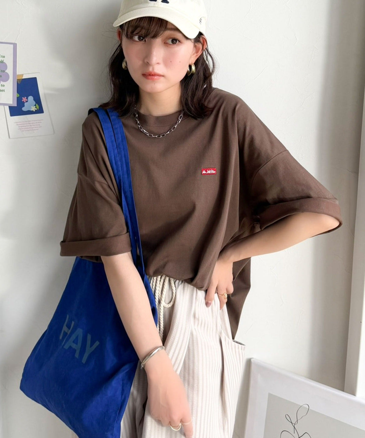 《JaVaジャバコラボ》バック刺繍が主役の一枚♪オーバーサイズ ハングル刺繍バックプリントビッグTEE jv1260552