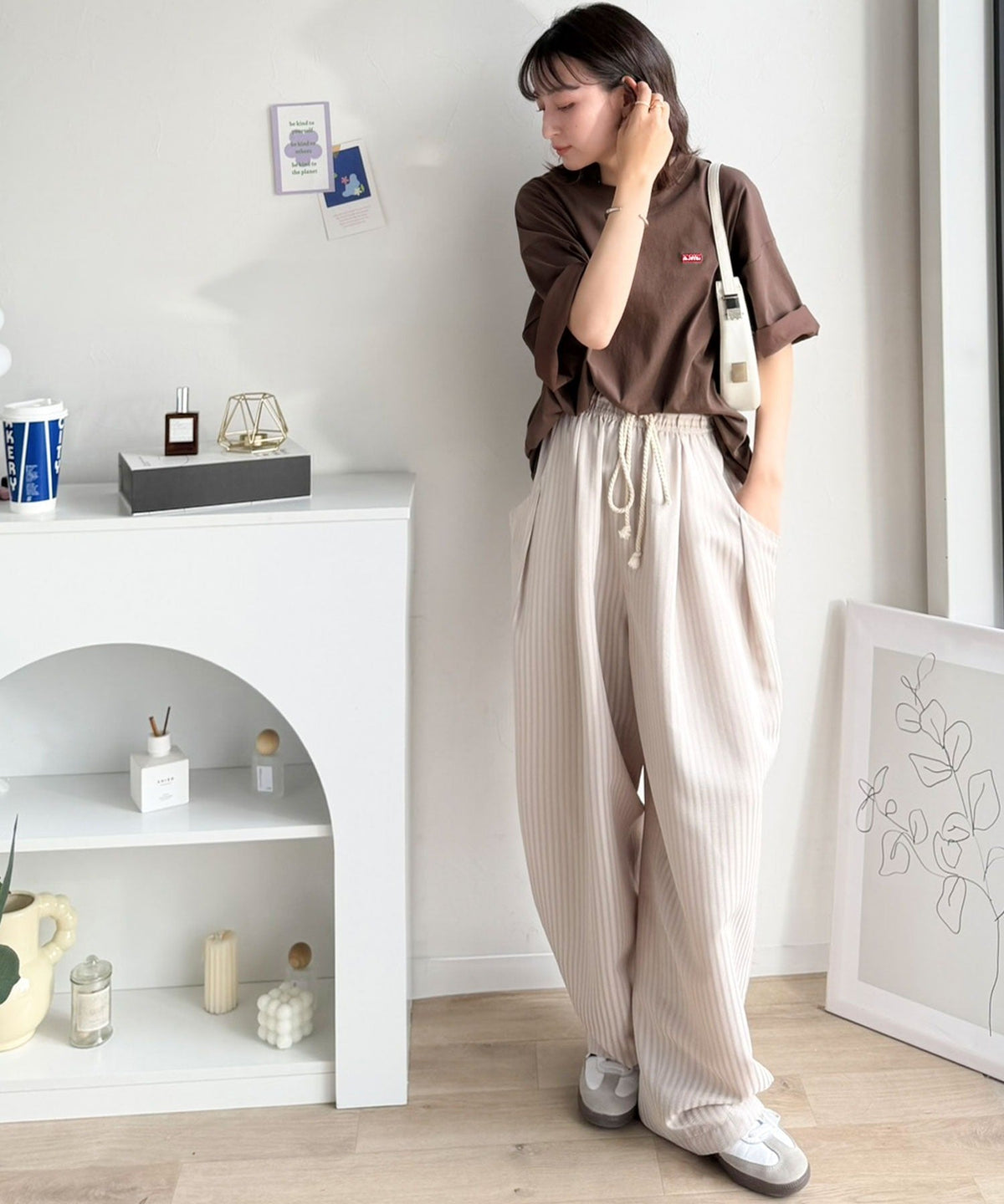 《JaVaジャバコラボ》バック刺繍が主役の一枚♪オーバーサイズ ハングル刺繍バックプリントビッグTEE jv1260552