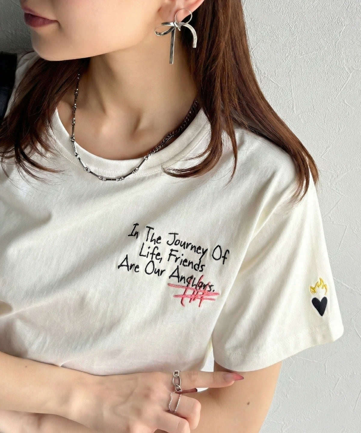 【キッズ】親子リンクコーデも楽しめる！綿100%らくがき風刺繍 無地＆ボーダー柄半袖Tシャツ ck1260396