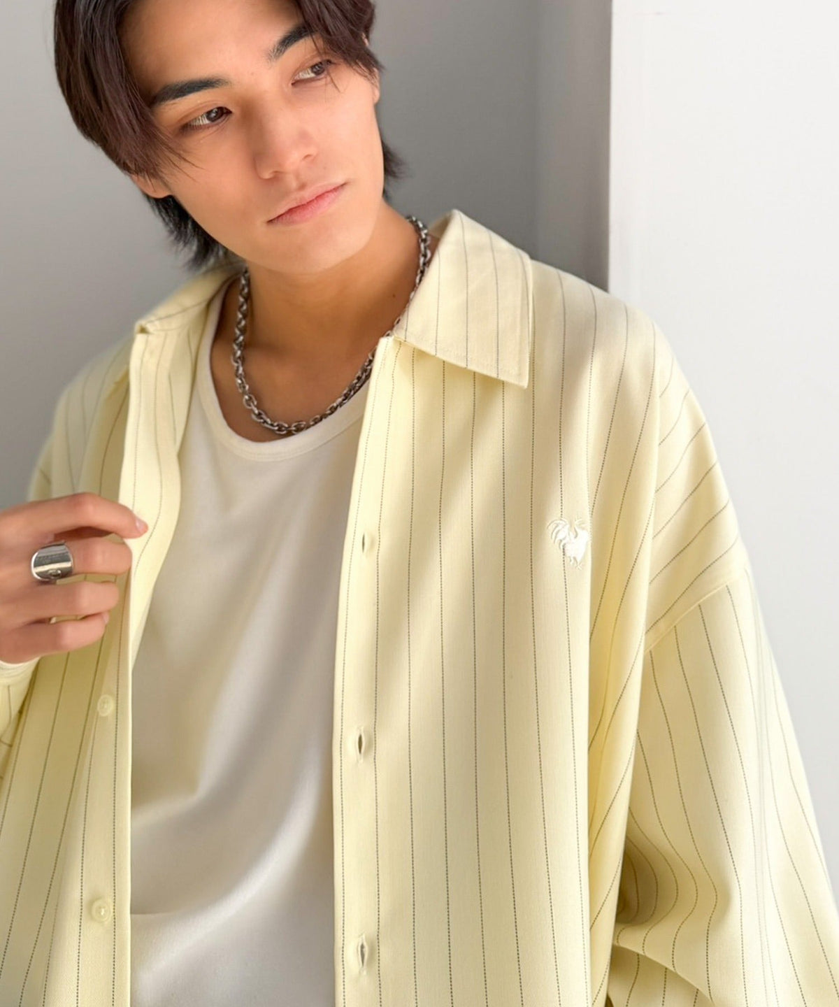 【Classical Origin】「大人のさりげなさ。」刺繍入りストライプ柄オーバーサイズシャツ（長袖）/Embroidered Stripe Pattern Oversized Shirt co1010023