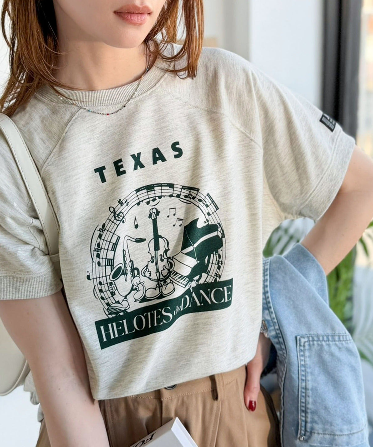 《JaVa ジャバコラボ》目を奪う、こなれ感。古着デザイン風ミュージックプリントTシャツ(半袖) jv1330086