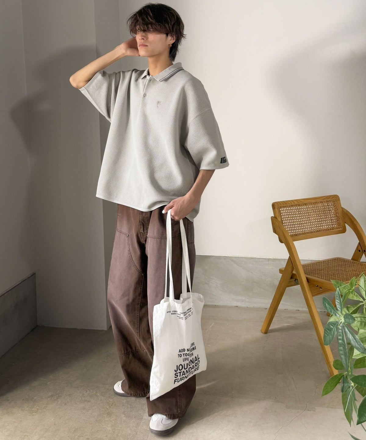 《JaVaジャバコラボ》軽くて涼しくてアイロン要らず！ワンポイント刺繍入り 襟ライン配色 サマーニットポロシャツ（半袖） jo1250001
