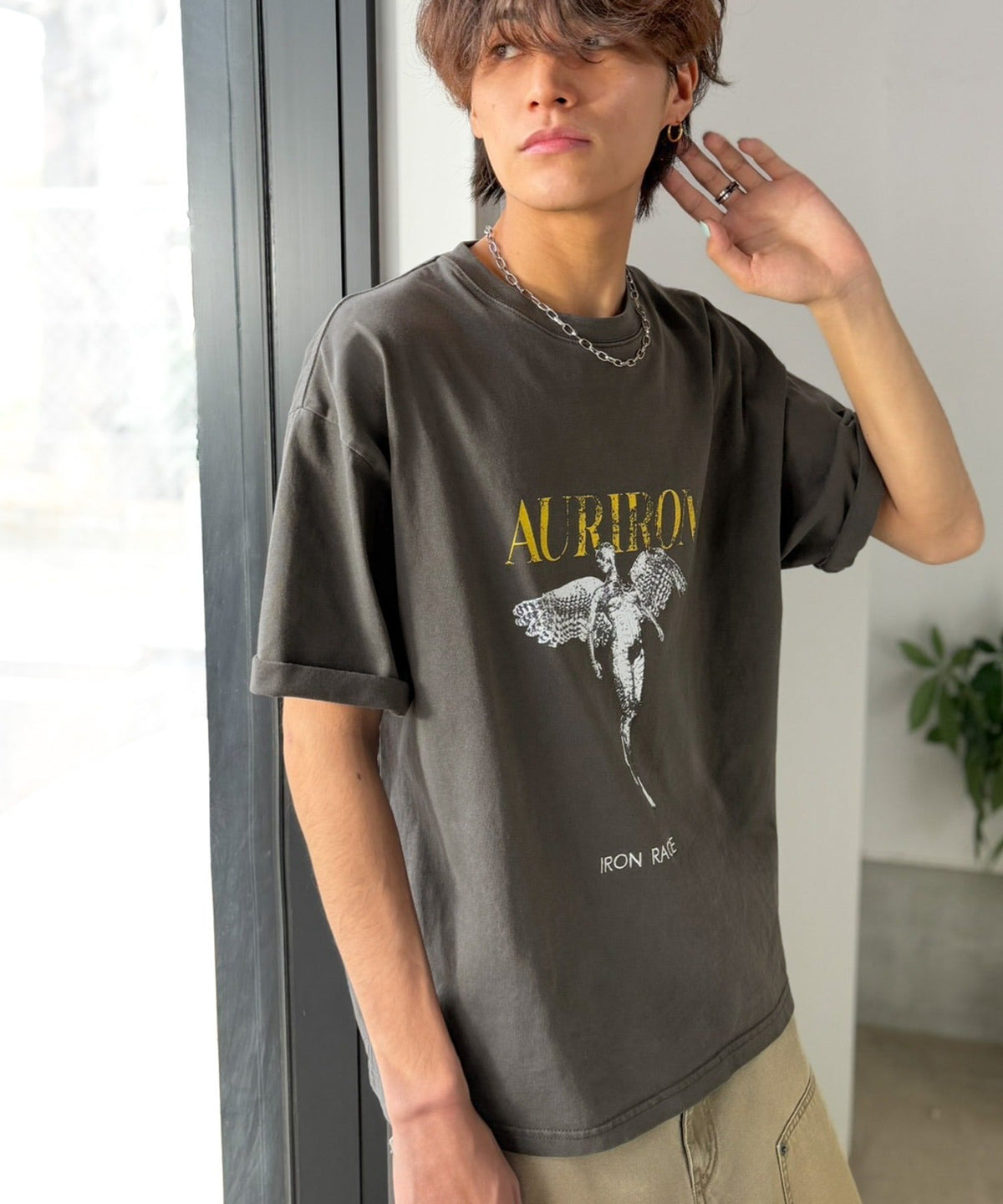 綿100％ ワンポイント刺繍入り ヴィンテージ グラフィックアソートTシャツ／Vintage Graphic Assorted T-Shirt co1320010