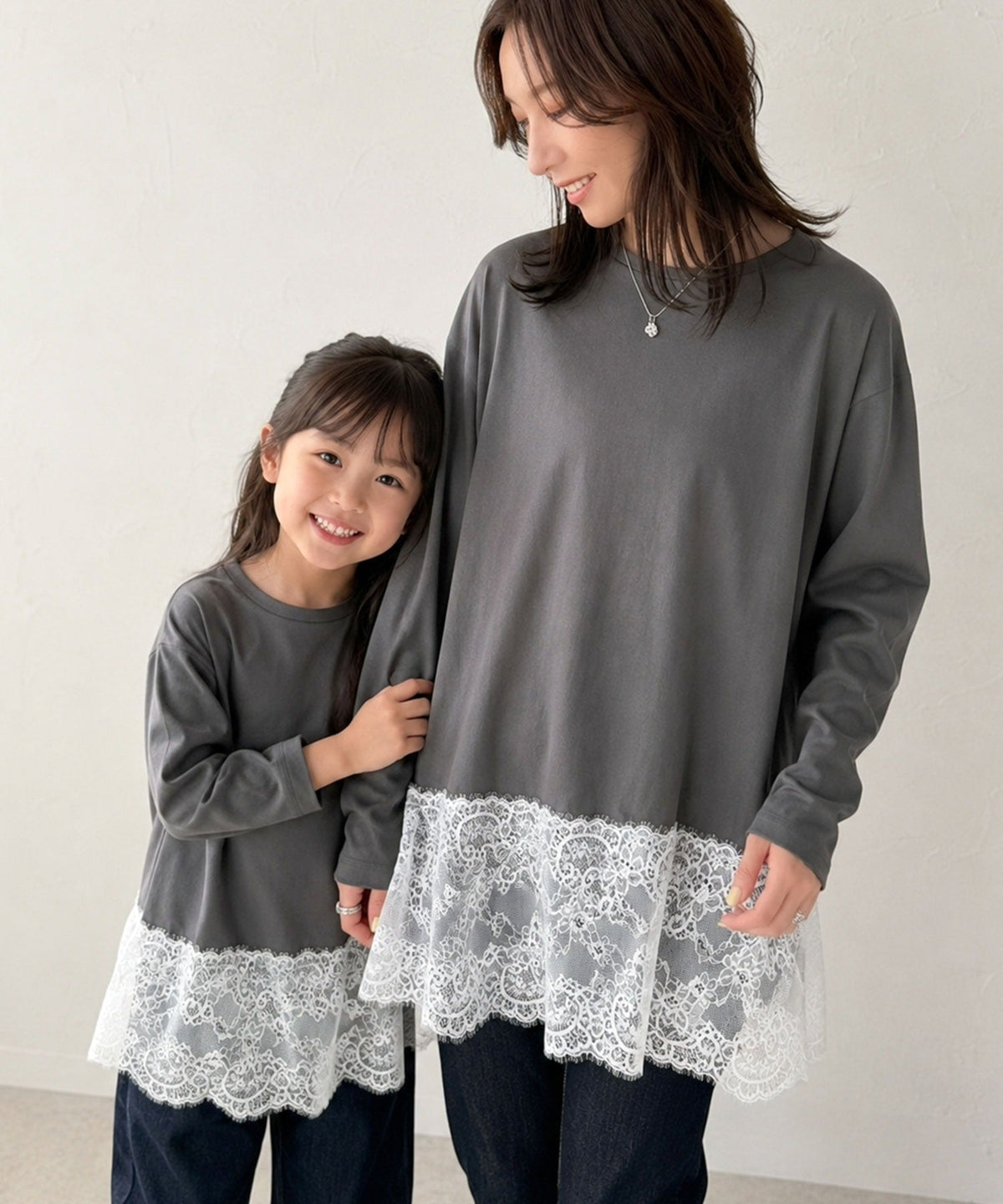 【キッズ】親子お揃いOK♪さらっと今っぽくなる 裾レースドッキングTシャツ(長袖) ck1020364