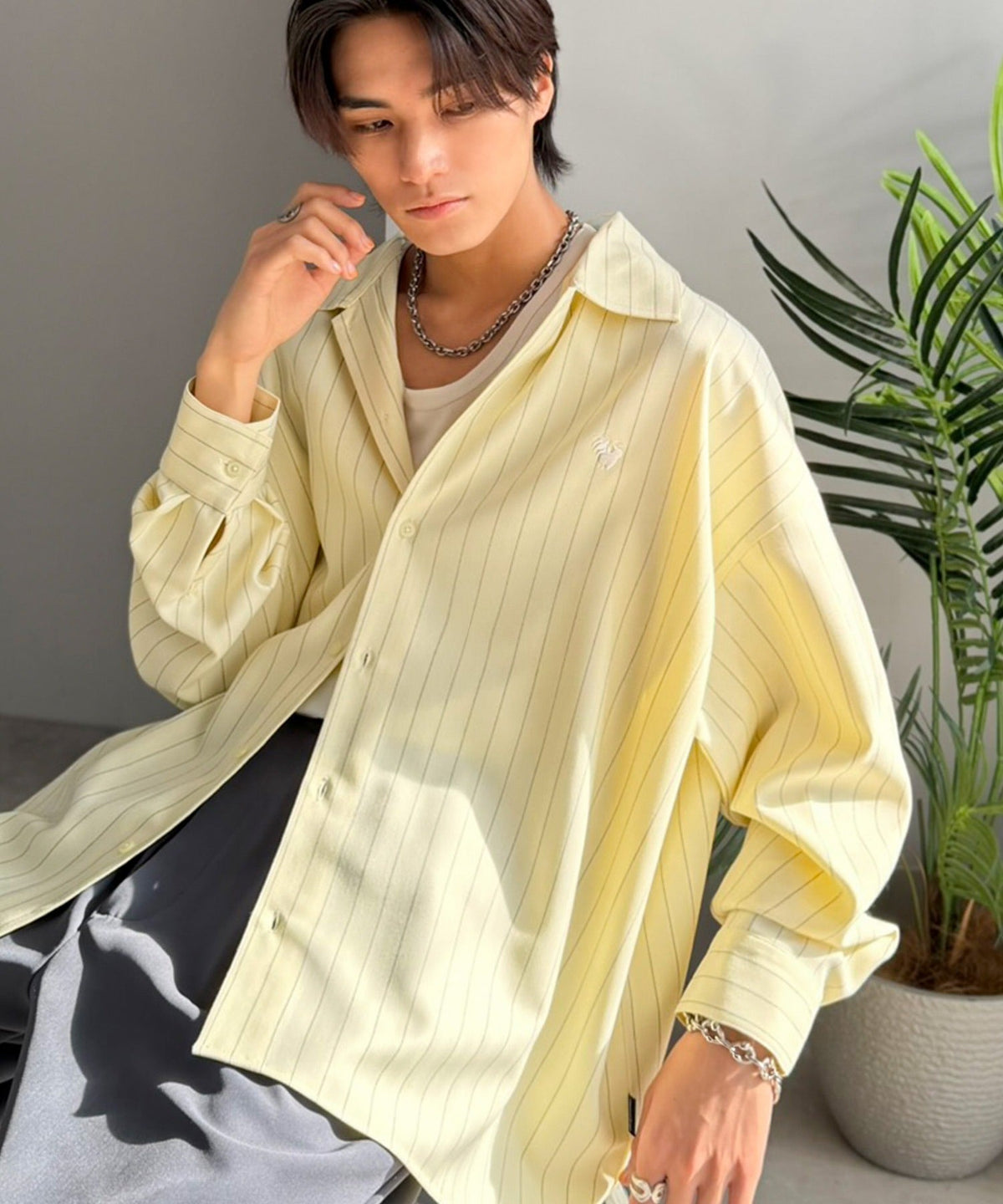 【Classical Origin】「大人のさりげなさ。」刺繍入りストライプ柄オーバーサイズシャツ（長袖）/Embroidered Stripe Pattern Oversized Shirt co1010023