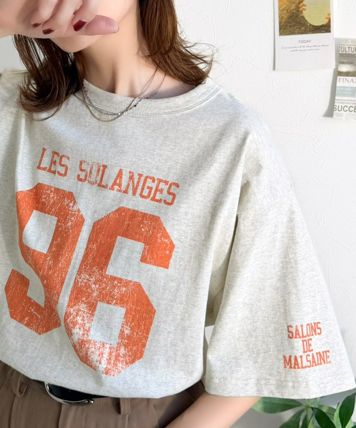 《JaVaジャバコラボ》大人のカジュアルスタイルを格上げ。綿100%ナンバリングTシャツ (半袖) jv1330096