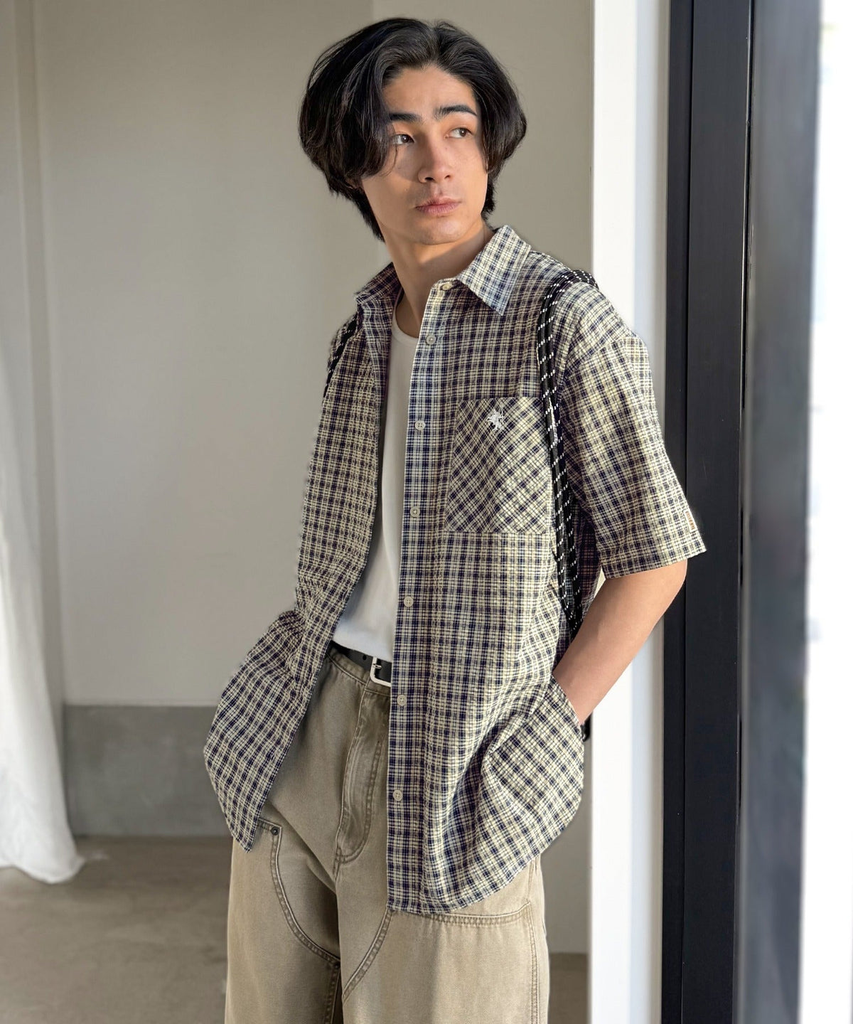 《JaVaジャバコラボ》ベーシックに、垢抜けを。胸ポケット刺繍サッカーチェックシャツ（半袖） jv1010536