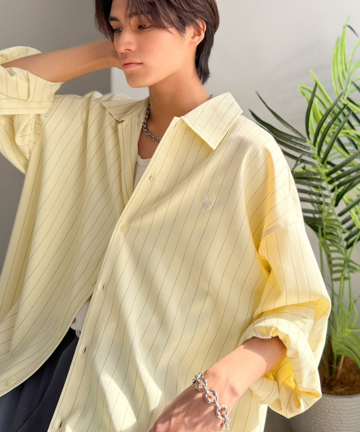 【Classical Origin】「大人のさりげなさ。」刺繍入りストライプ柄オーバーサイズシャツ（長袖）/Embroidered Stripe Pattern Oversized Shirt co1010023