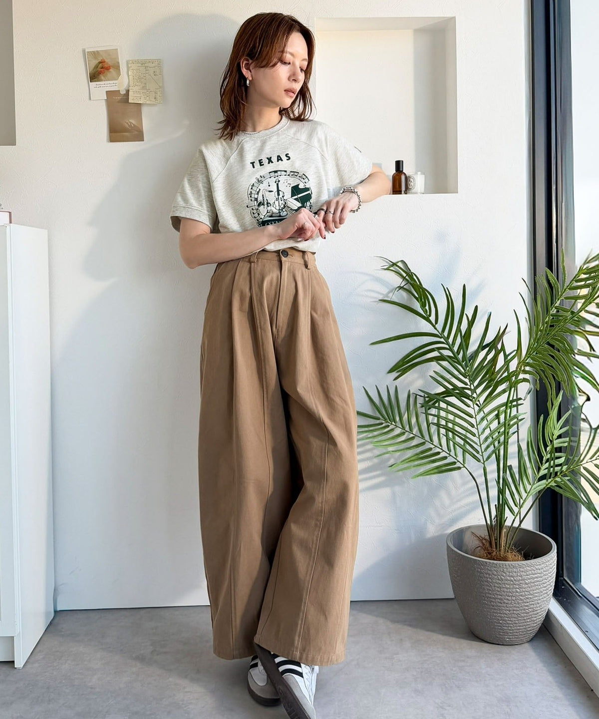 《JaVa ジャバコラボ》目を奪う、こなれ感。古着デザイン風ミュージックプリントTシャツ(半袖) jv1330086