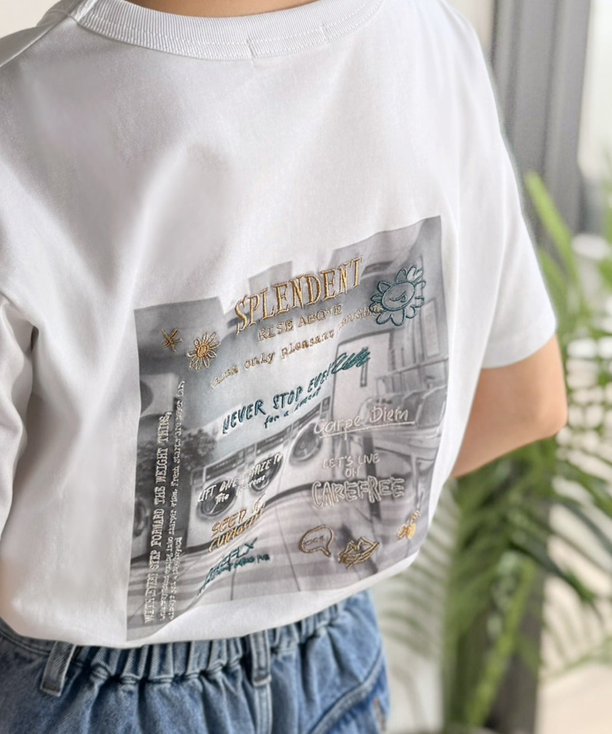 【接触冷感機能付き】背中で魅せる、遊び心とヴィンテージ。コインランドリーバック刺繍Tシャツ（半袖） ce1260549
