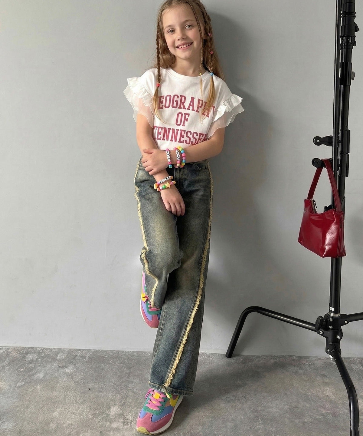 【mily bilet】【キッズ】 親子リンクコーデ可能◎ダブルフリル袖カレッジライクロゴゆるTシャツ mk1329036