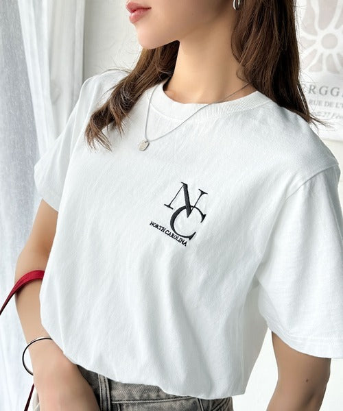 《JaVaジャバコラボ》大人カジュアルにぴったり！綿100％英字胸刺繍ピグメント加工Tシャツ（半袖） jv1330018