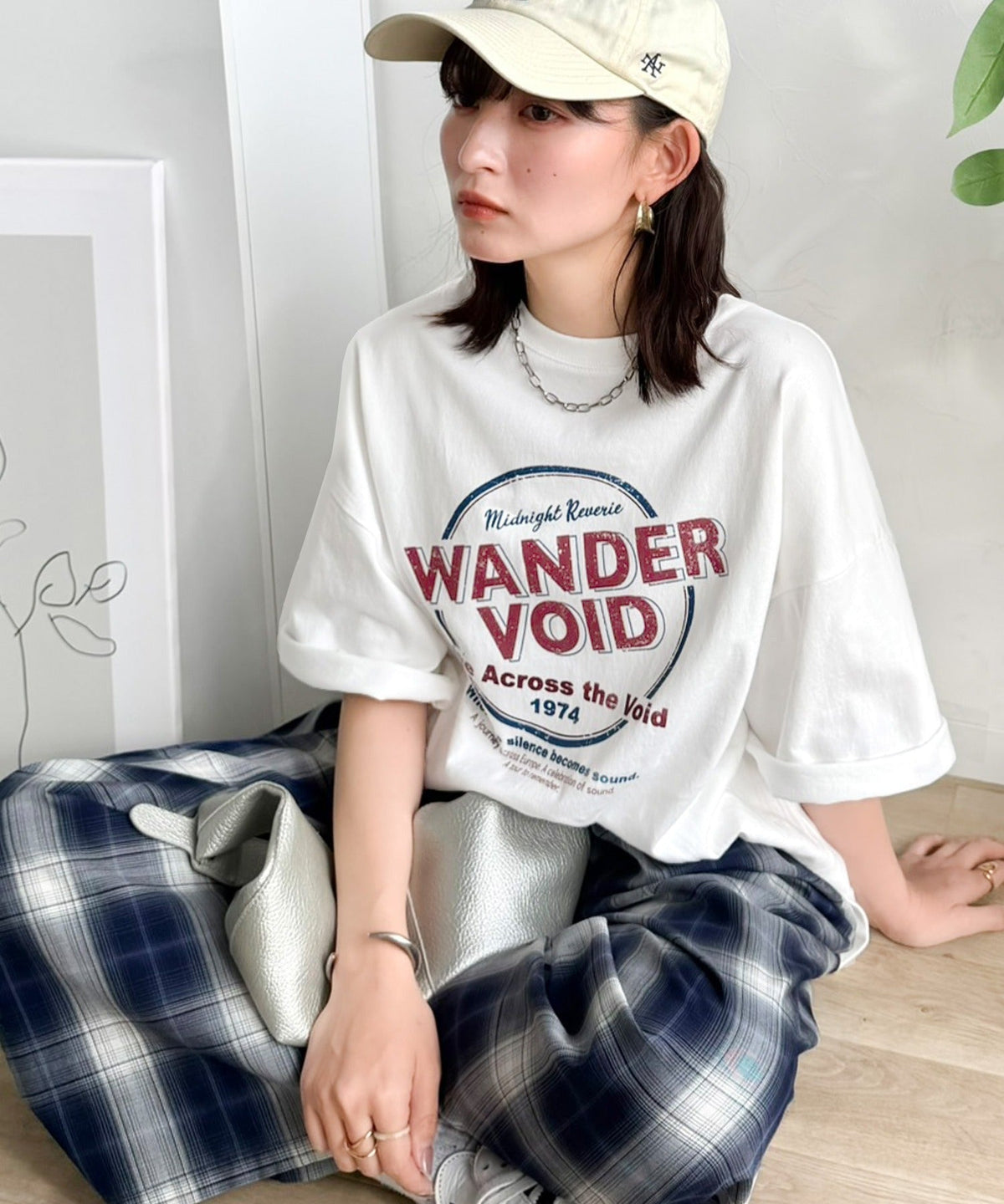 《JaVaジャバコラボ》配色で遊ぶ！大人カジュアルの決定版。綿100％ツアーロゴTシャツ (半袖) jv1329087