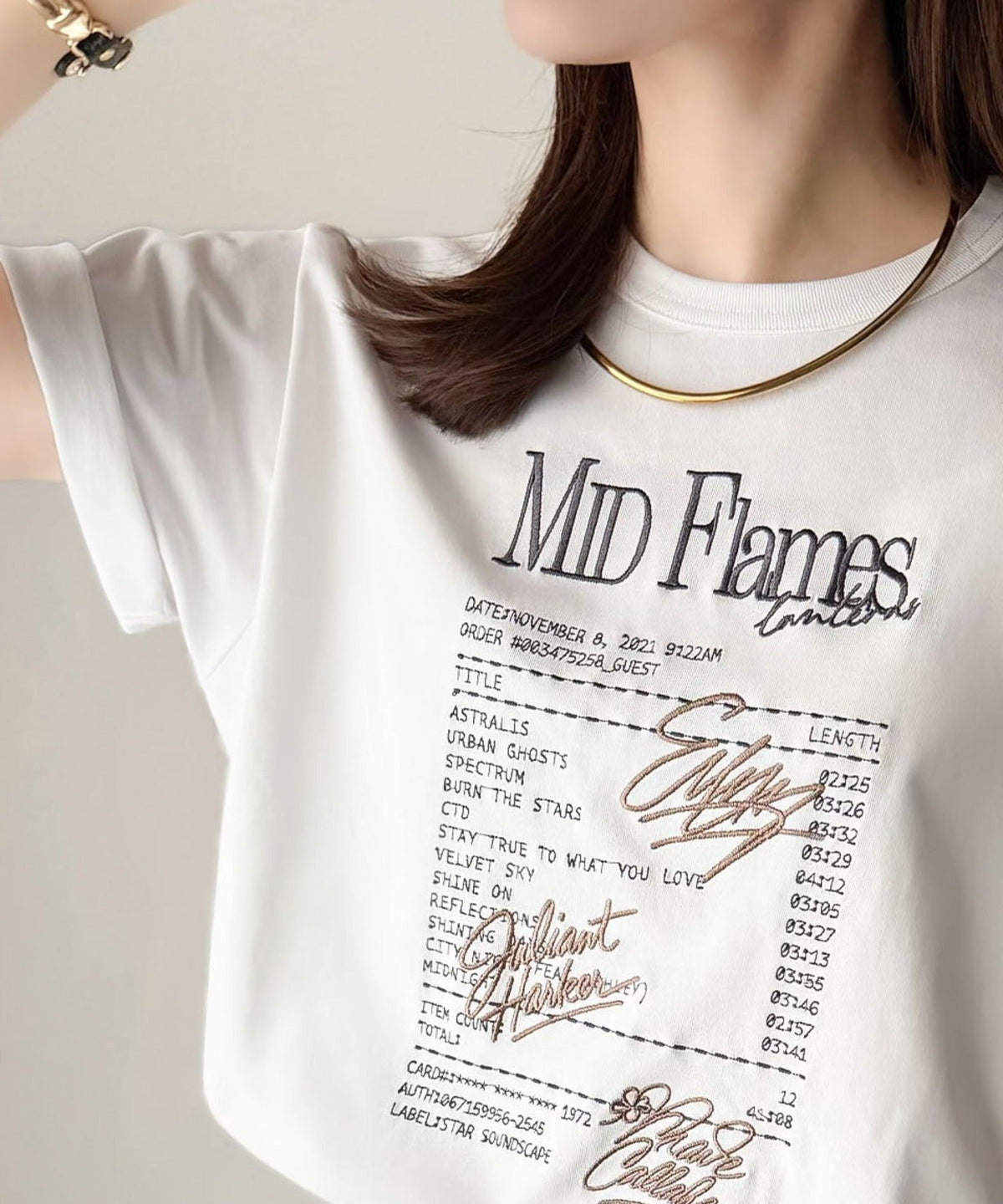 【接触冷感機能付き】遊びゴコロをくすぐる。筆記体サイン調ロゴ刺繍Tシャツ（半袖） ce1260551