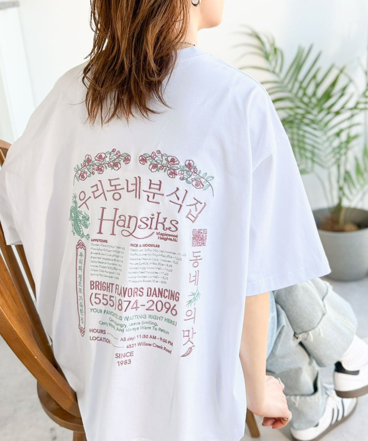 《JaVaジャバコラボ》バック刺繍が主役の一枚♪オーバーサイズ ハングル刺繍バックプリントビッグTEE jv1260552