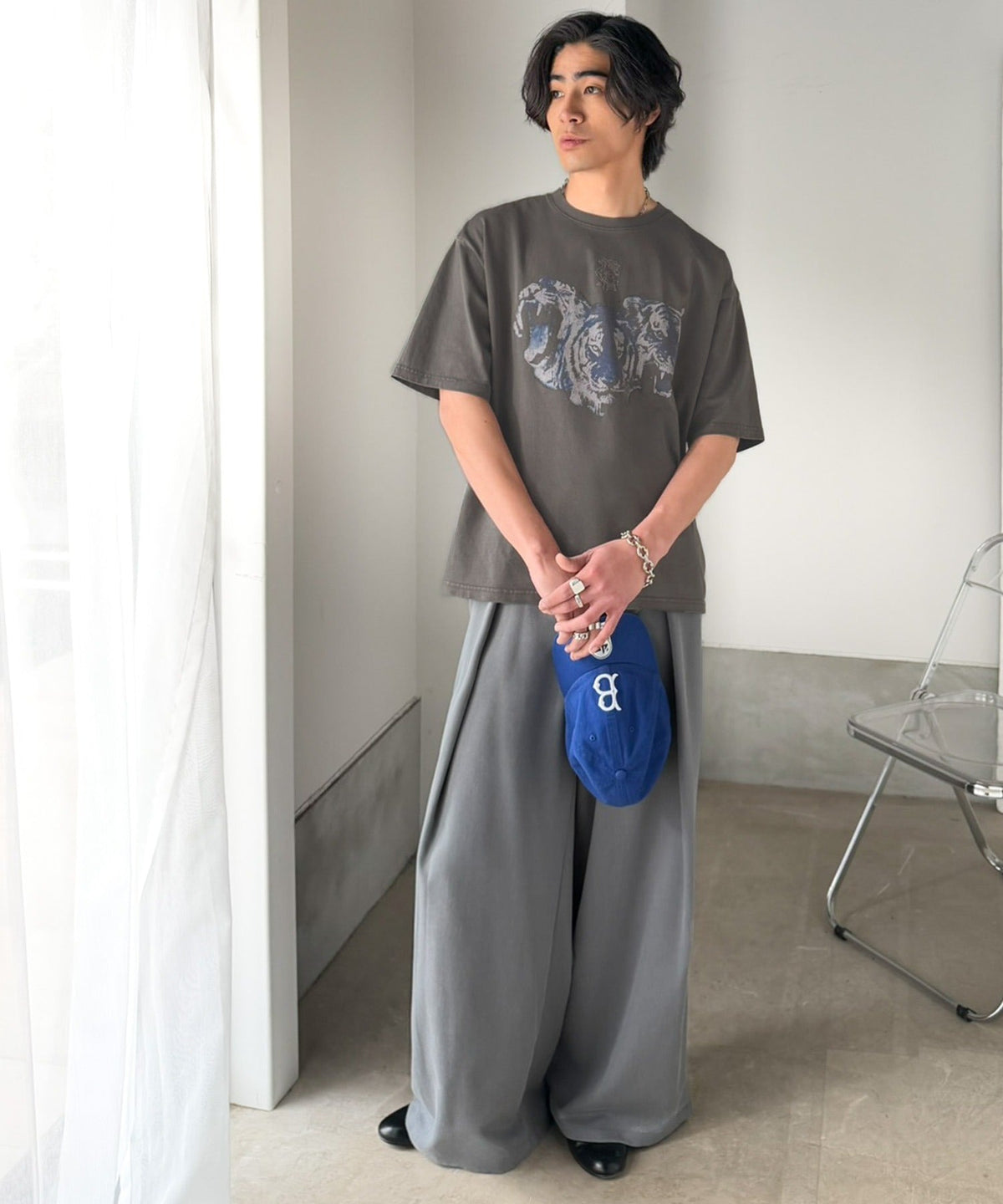 綿100％ ワンポイント刺繍入り ヴィンテージ グラフィックアソートTシャツ／Vintage Graphic Assorted T-Shirt co1320010