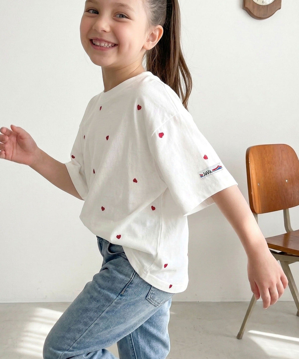 【キッズ】《JaVaジャバコラボ》親子お揃い リンクコーデできちゃう！ミニハート刺繍Tシャツ（半袖） jk1010470