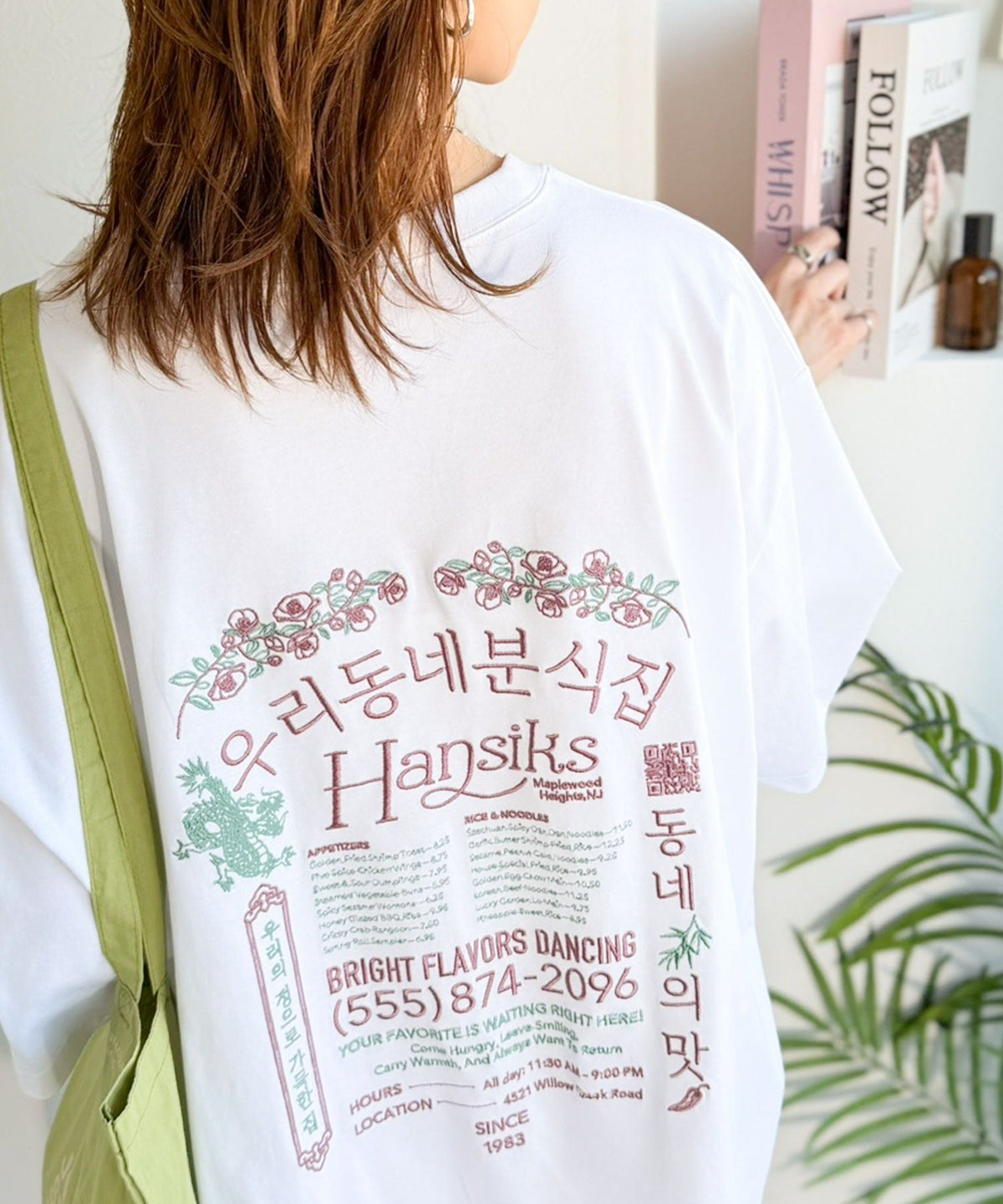 《JaVaジャバコラボ》バック刺繍が主役の一枚♪オーバーサイズ ハングル刺繍バックプリントビッグTEE jv1260552