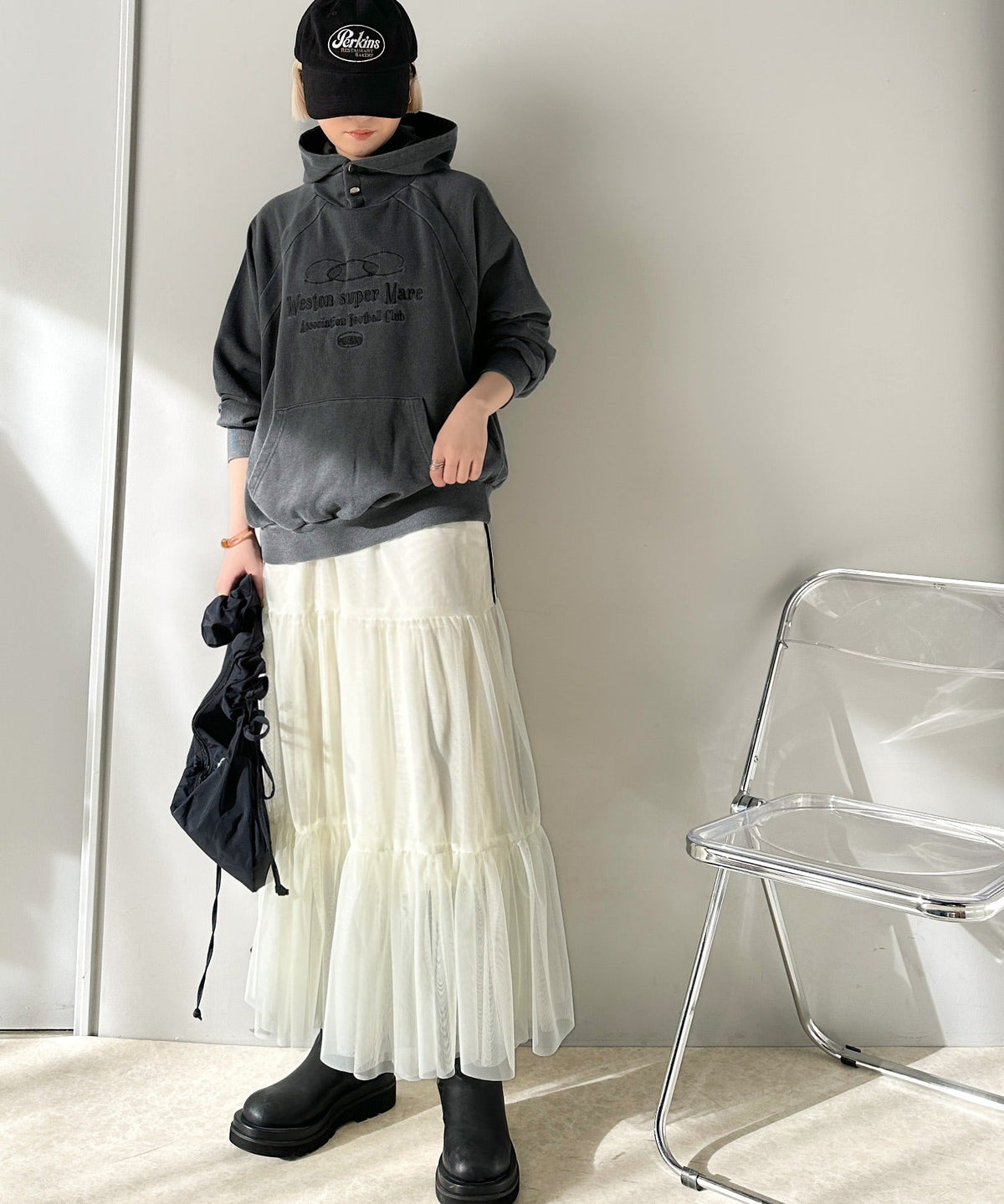 《Javaジャバコラボ》個性が際立つアートな一着！ヴィンテージ風フットボールデザインピグメントオーバーサイズパーカー（長袖） jv1029104