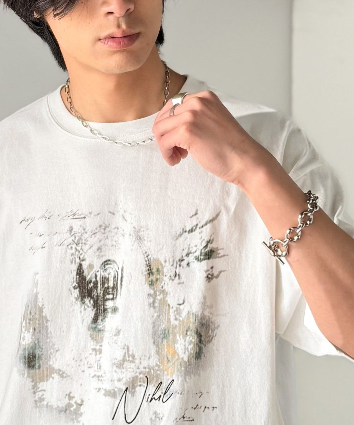 綿100％ ワンポイント刺繍入り ヴィンテージ グラフィックアソートTシャツ／Vintage Graphic Assorted T-Shirt co1320010