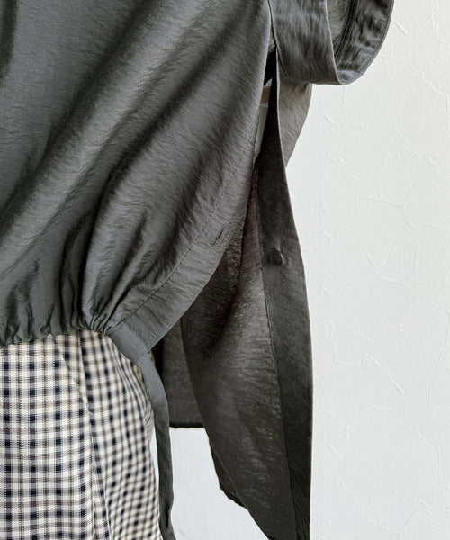 トレンド満載オーバーシルエット♪シボ感シアーサイドボタンスリット裾ドロストシャツ ce1110112