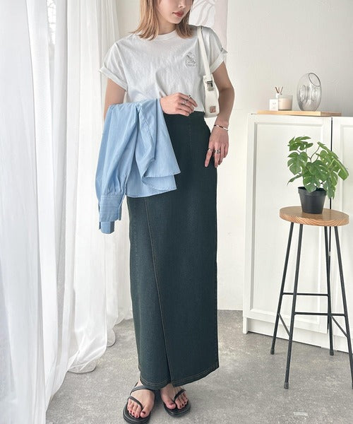《JaVaジャバコラボ》カジュアルの格上げ。綿100％シルケット風素材 胸元エンブレム刺繍Tシャツ（半袖） jv1330012