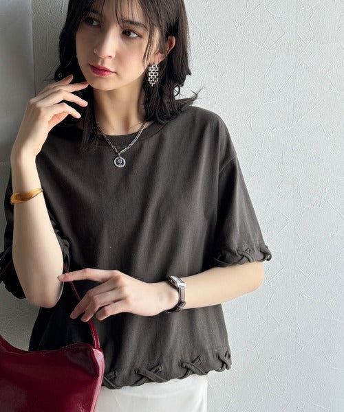 華やかさとこなれ感を両立！レースアップデザインクロップドＴシャツ(半袖) ce1010407