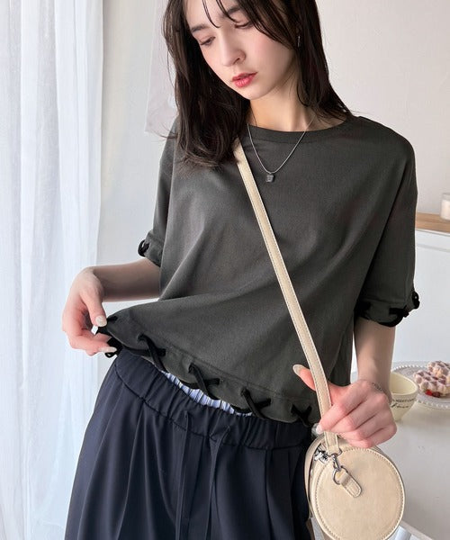華やかさとこなれ感を両立！レースアップデザインクロップドＴシャツ(半袖) ce1010407