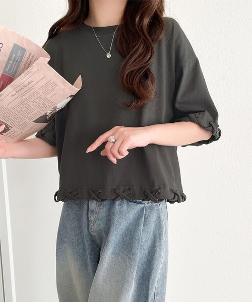 華やかさとこなれ感を両立！レースアップデザインクロップドＴシャツ(半袖) ce1010407