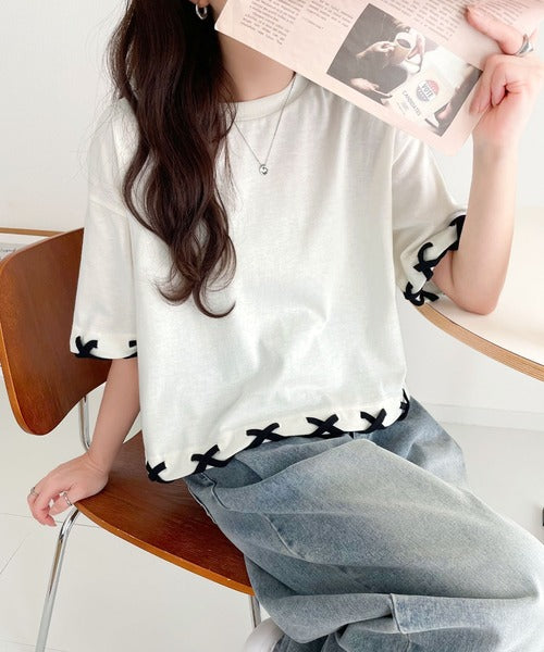 華やかさとこなれ感を両立！レースアップデザインクロップドＴシャツ(半袖) ce1010407