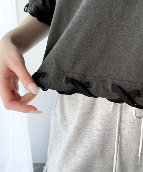 華やかさとこなれ感を両立！レースアップデザインクロップドＴシャツ(半袖) ce1010407