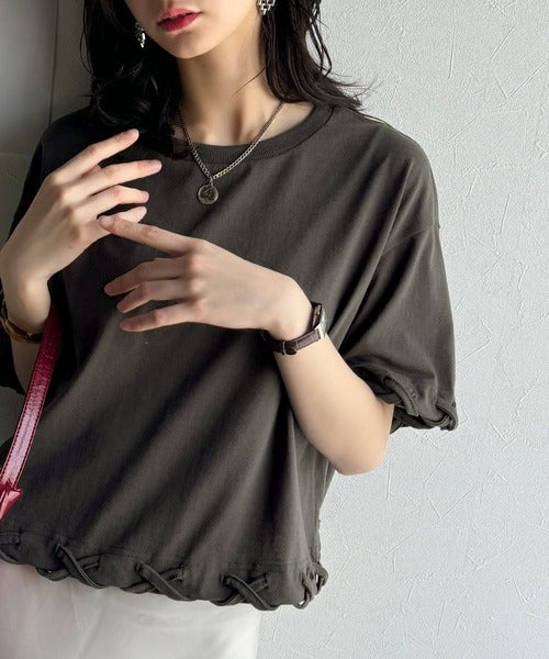華やかさとこなれ感を両立！レースアップデザインクロップドＴシャツ(半袖) ce1010407
