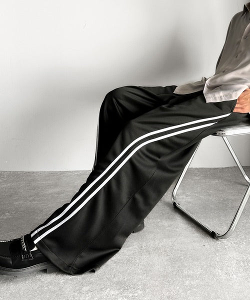 Curve Line Wide Track Pants／カーブラインワイドトラックパンツ co1150006