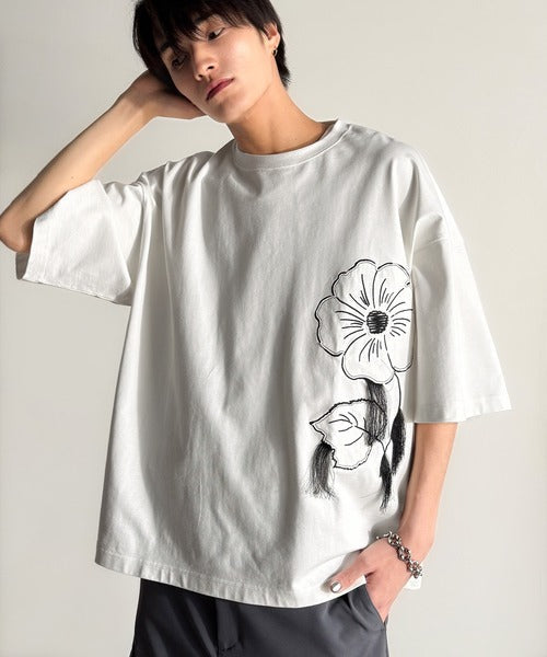 Flower Stitch Applique Design T-Shirt／綿100％フラワーステッチアップリケデザインTシャツ co1150017