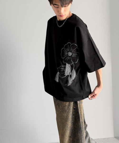 Flower Stitch Applique Design T-Shirt／綿100％フラワーステッチアップリケデザインTシャツ co1150017