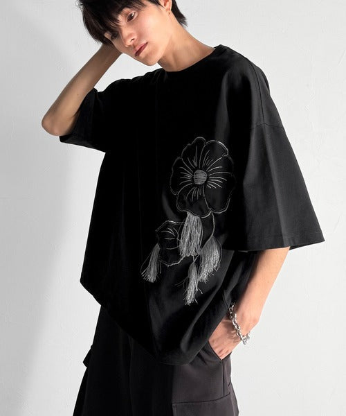 Flower Stitch Applique Design T-Shirt／綿100％フラワーステッチアップリケデザインTシャツ co1150017